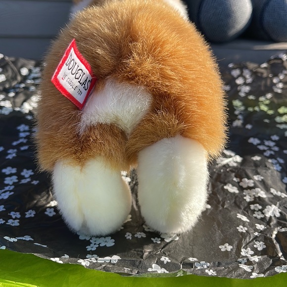 Corgi stuffed animal. Douglas. The cuddle toy. - Picture 7 of 11